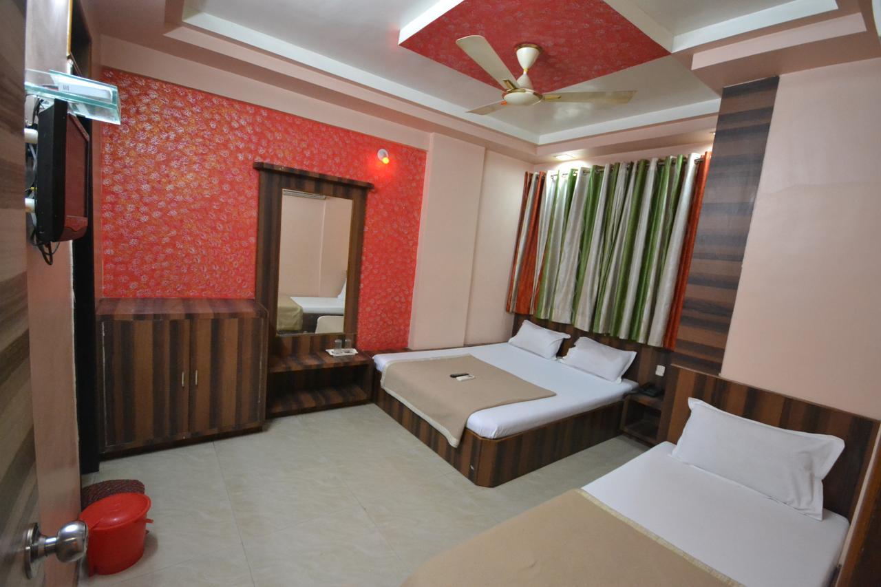 Hotel Sai Hari Prasad Shirdi Exterior foto