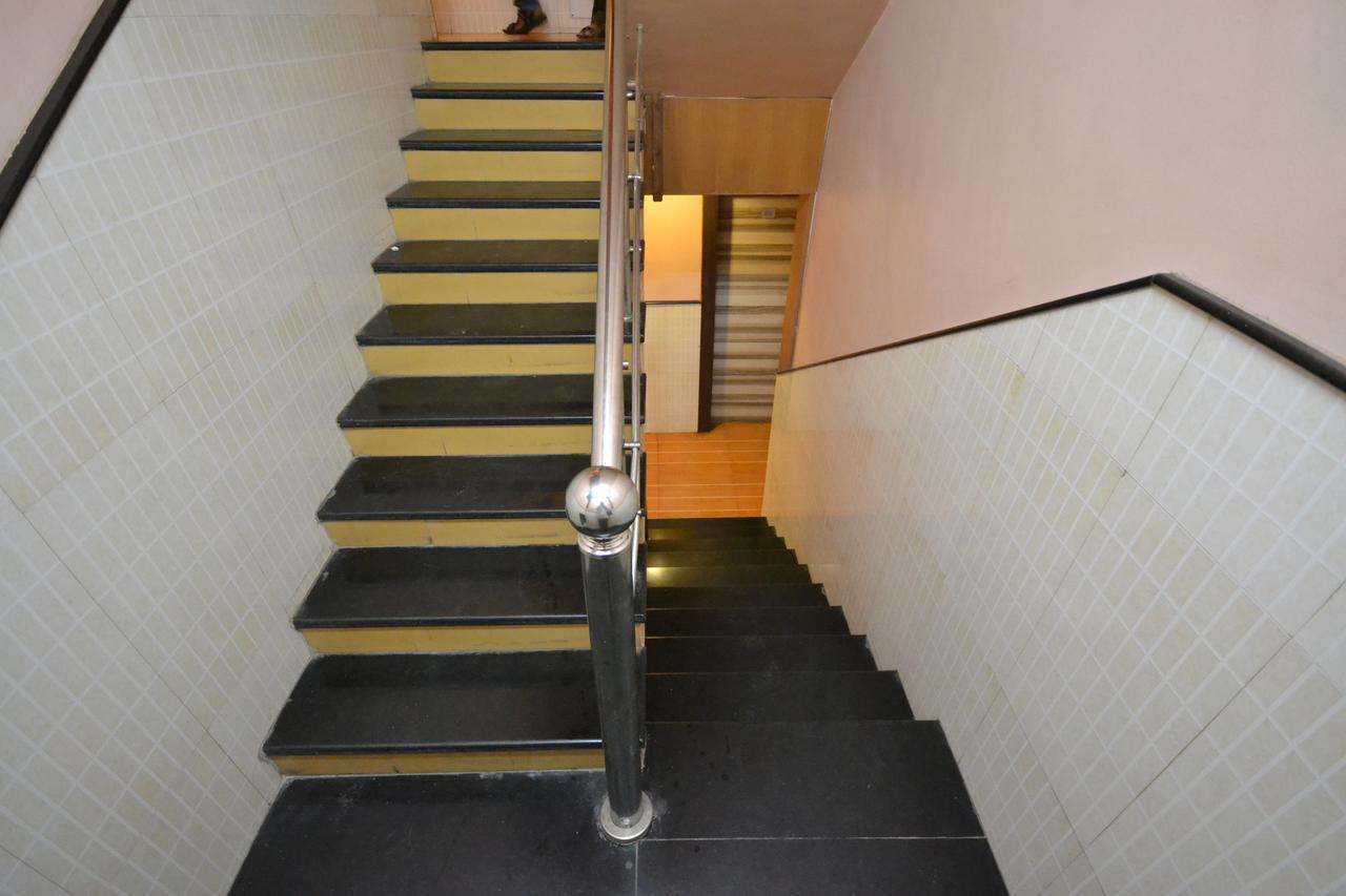 Hotel Sai Hari Prasad Shirdi Exterior foto